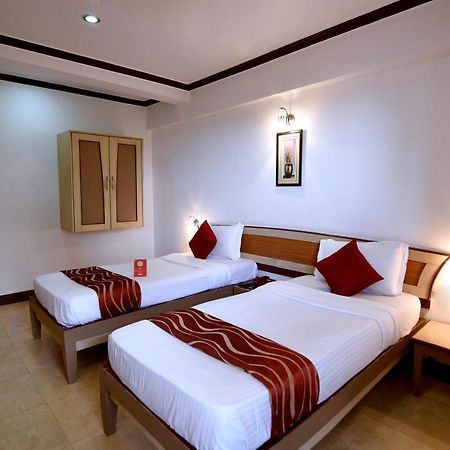 Om Shiv Hotel 马尔冈 外观 照片