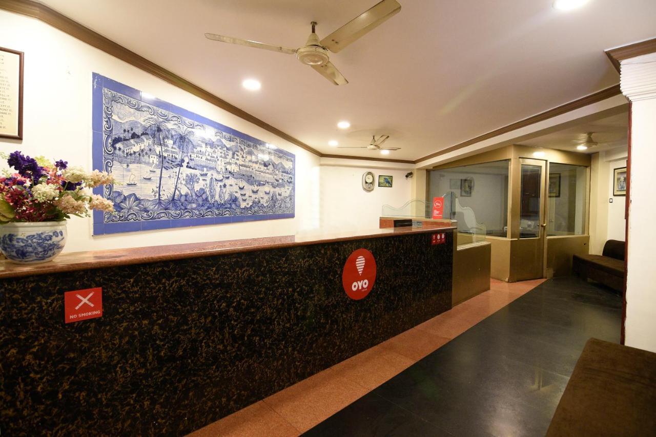 Om Shiv Hotel 马尔冈 外观 照片
