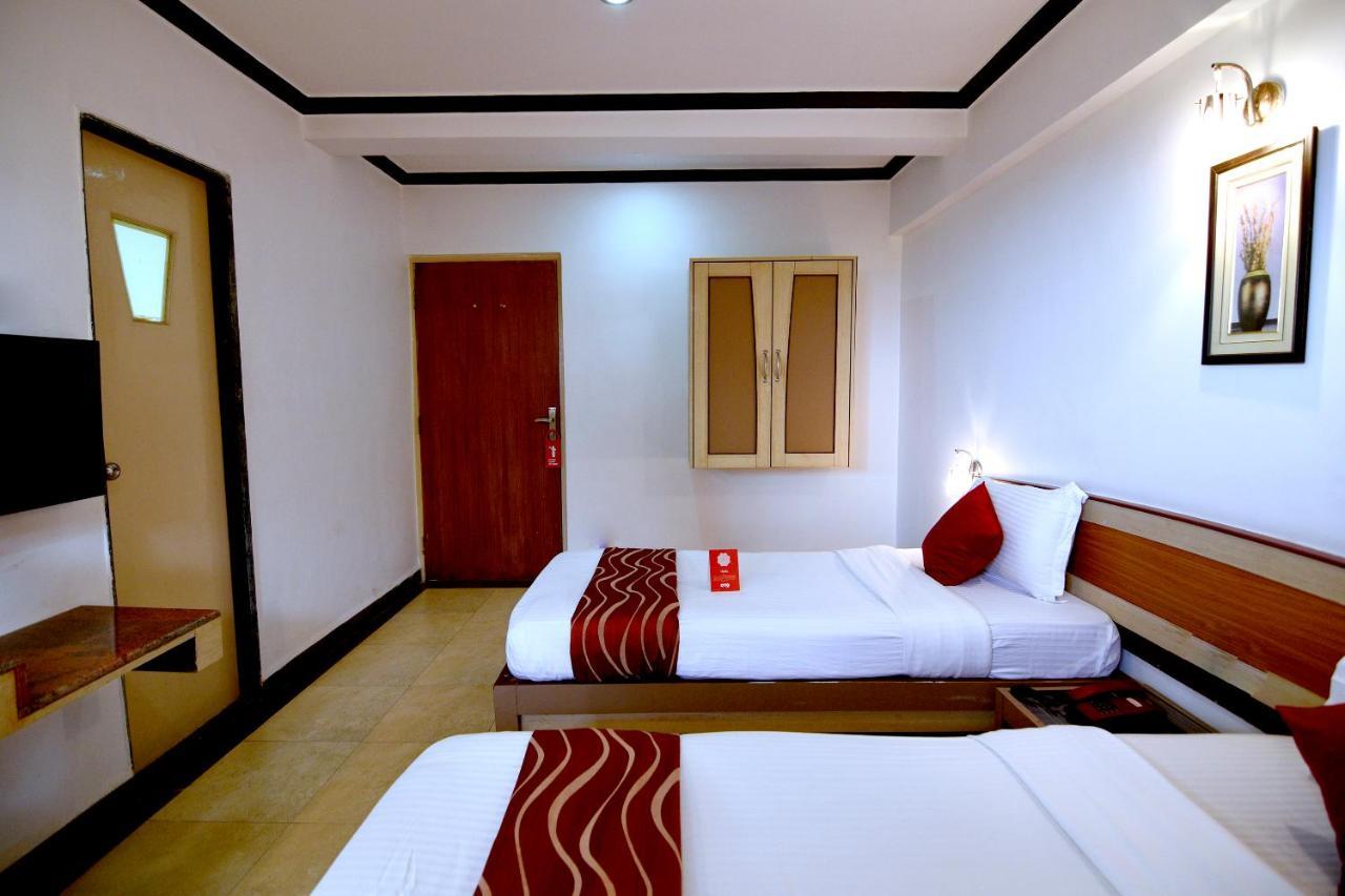 Om Shiv Hotel 马尔冈 外观 照片